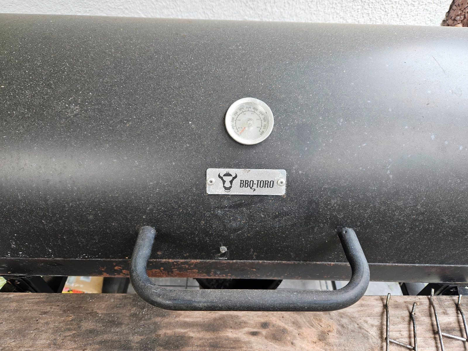 BBQ-Toro Holzkohle Grillwagen Test