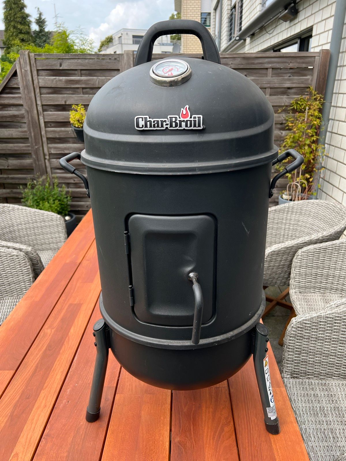Char-Broil Bullet Kohleräucher