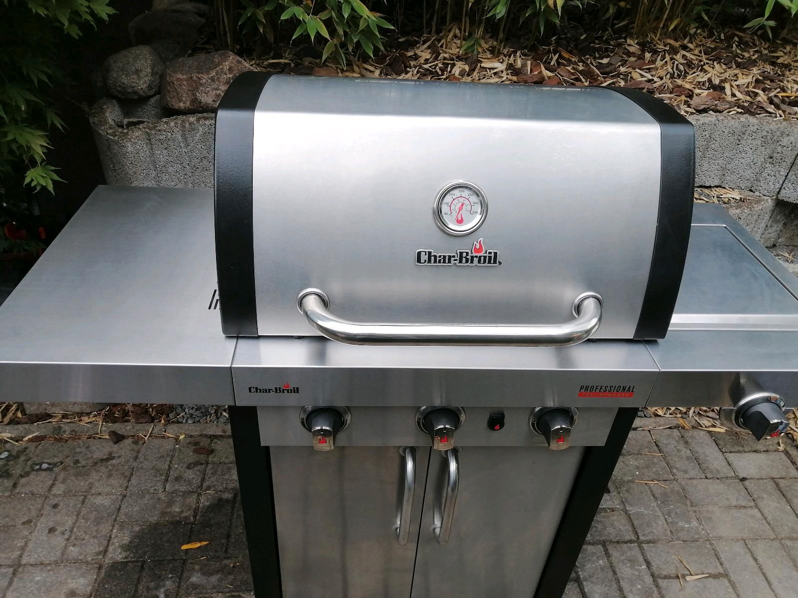 Char-Broil Professional 3400B Gasgrill