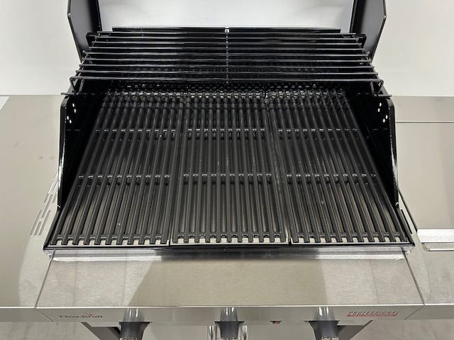 Char-Broil Professional 3400S Gasgrill Test