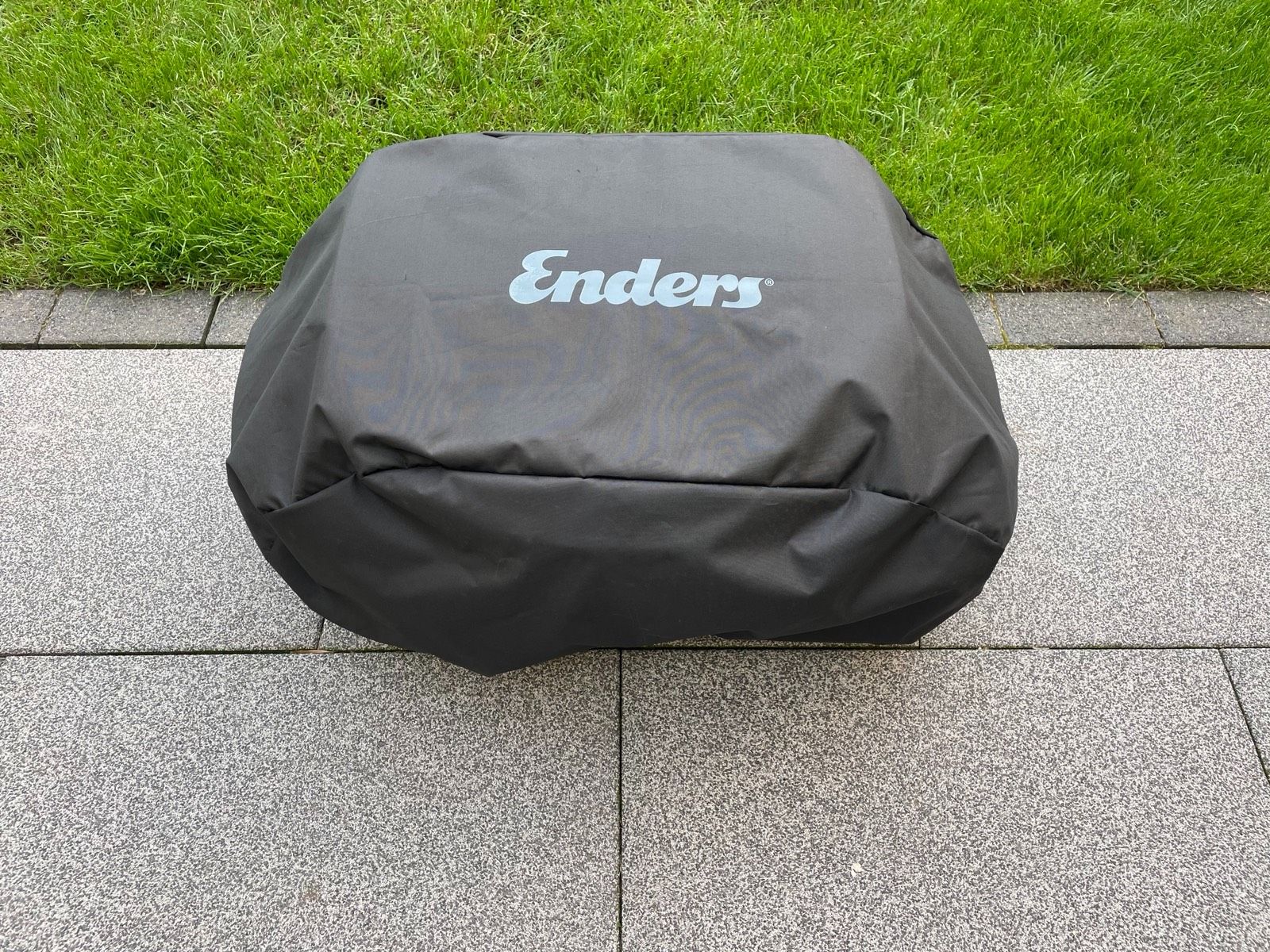 ENDERS Mobiler Gasgrill Urban Abdeckung