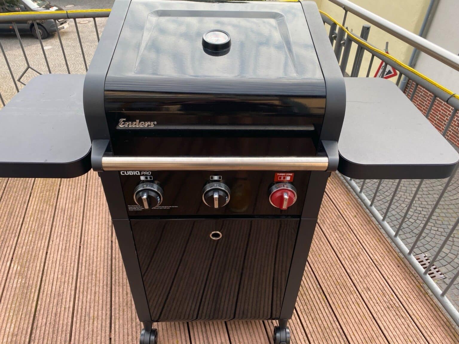 Enders Gasgrill Chicago 3 R Turbo Test Enders CUBIQ Pro 3 R Turbo Gasgrill - EdelKüche