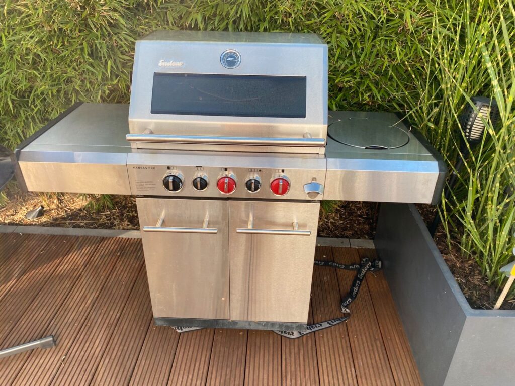 Enders Kansas Pro 3 Sik Turbo Test Enders Kansas II Pro 3 SIK Turbo Gasgrill - EdelKüche