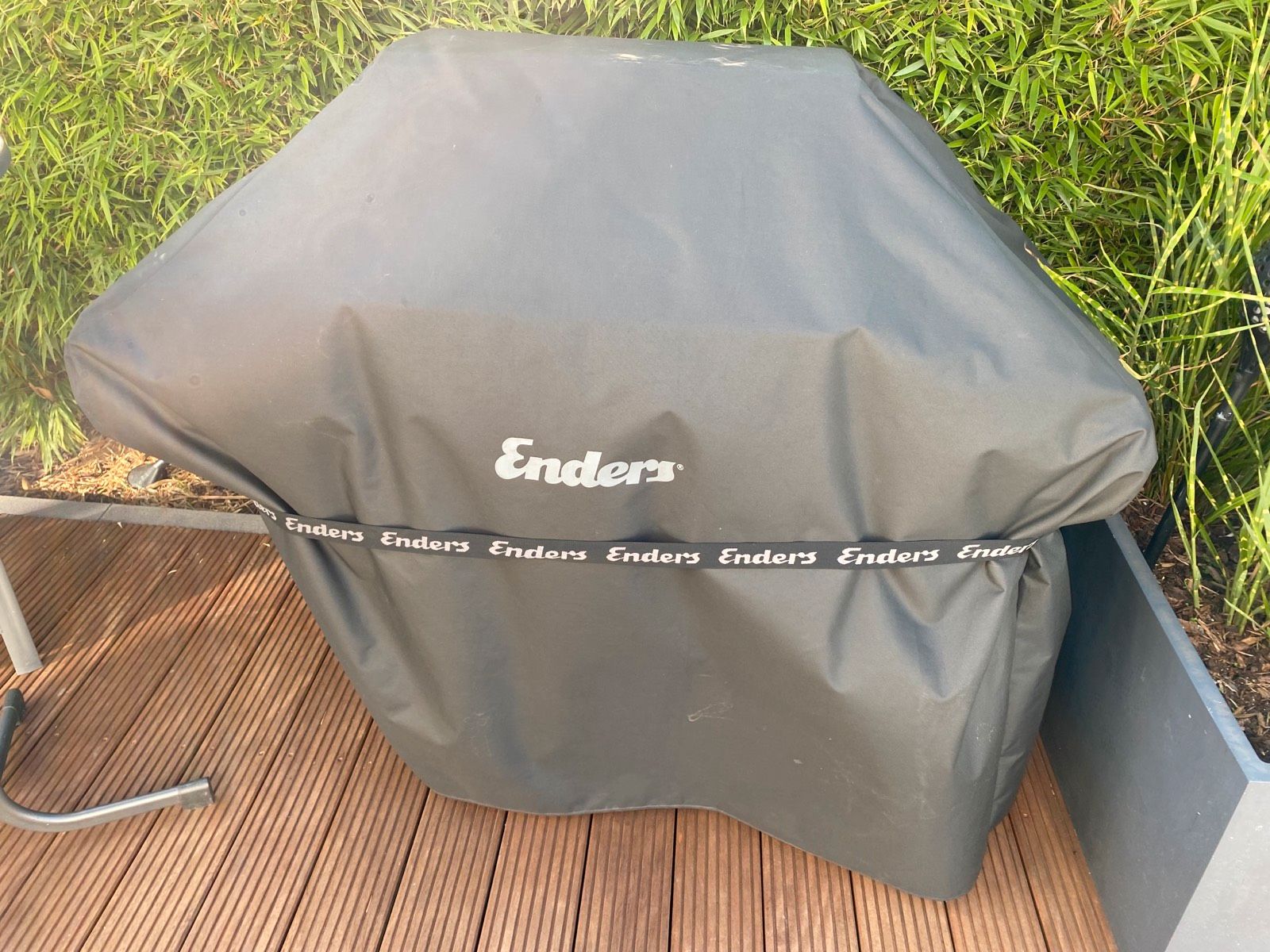 Enders Kansas II Pro 3 SIK Turbo Gasgrill Test