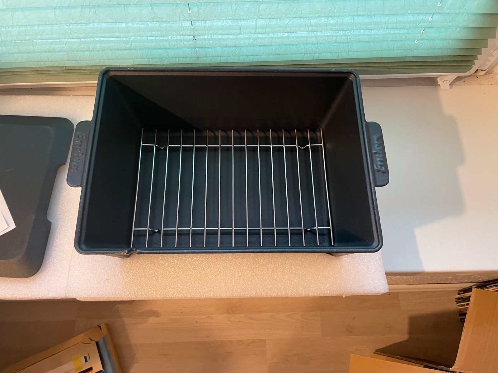 Enders Switch Grid Dutch Oven Rib Roaster
