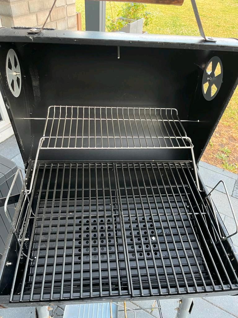 LANDMANN Black Taurus 440 Holzkohlegrillwagen Grillrost