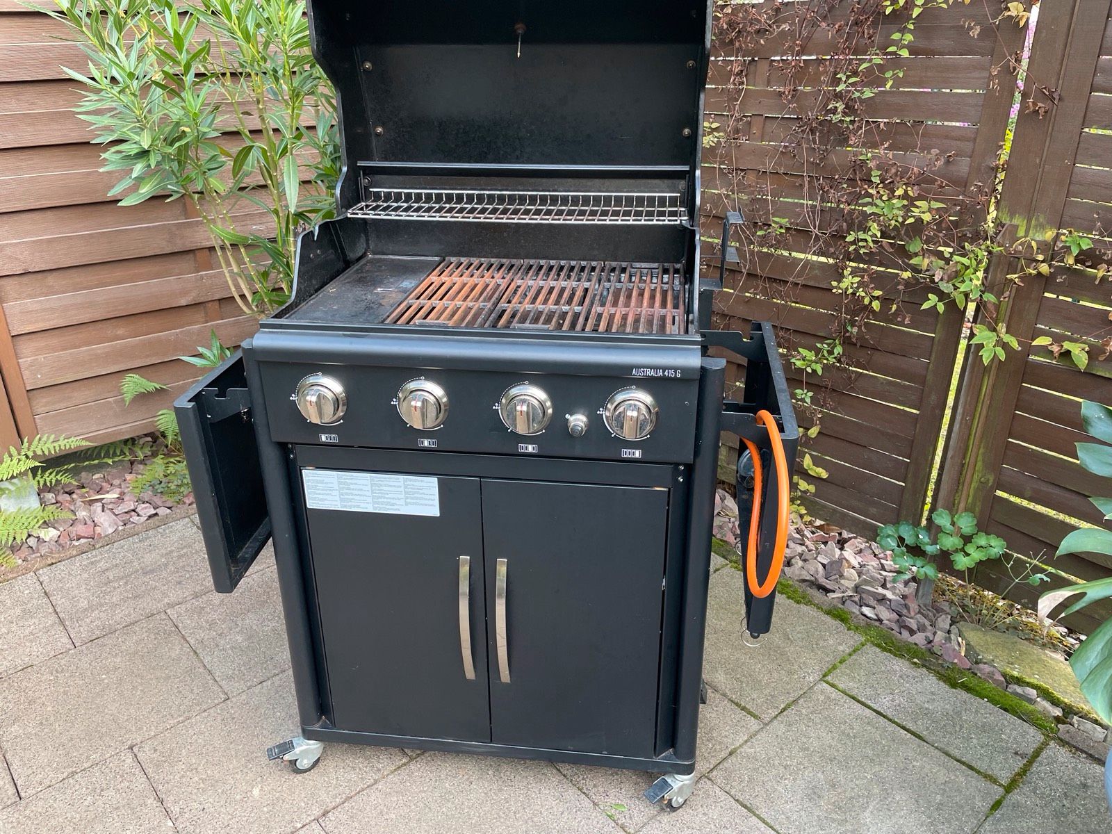 OUTDOORCHEF Australia 425 G Gartengrill Test