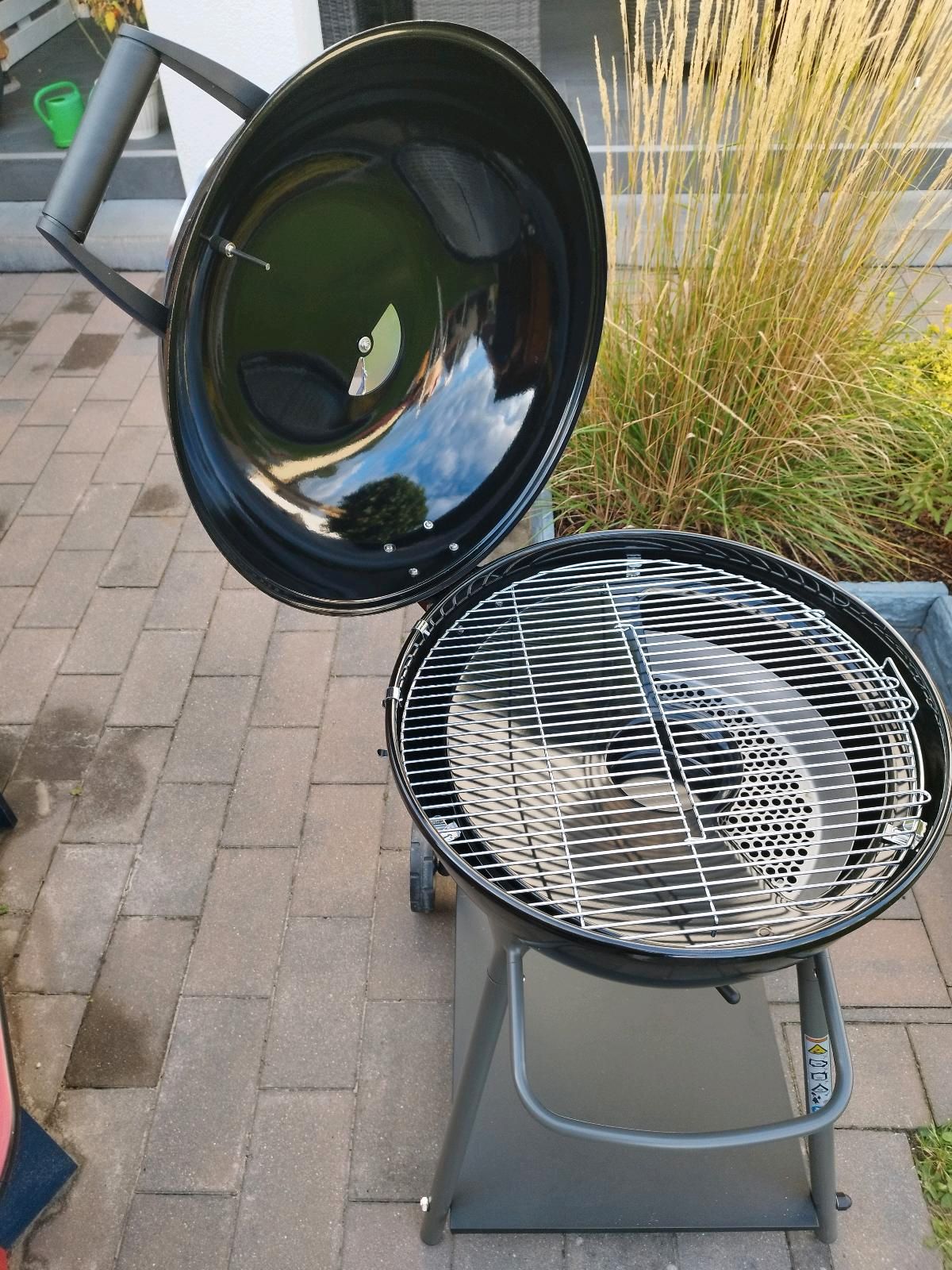 Outdoorchef Kensington 570 ULINE Holzkohlegrill Test
