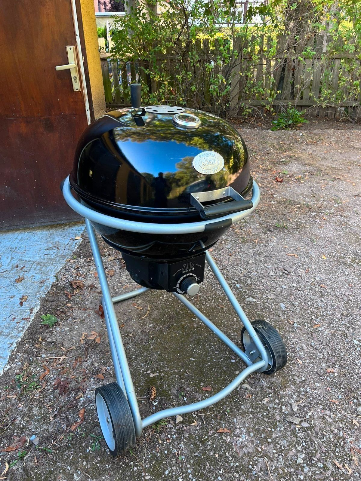 RÖSLE No1 AIR F50 Holzkohle-Kugelgrill