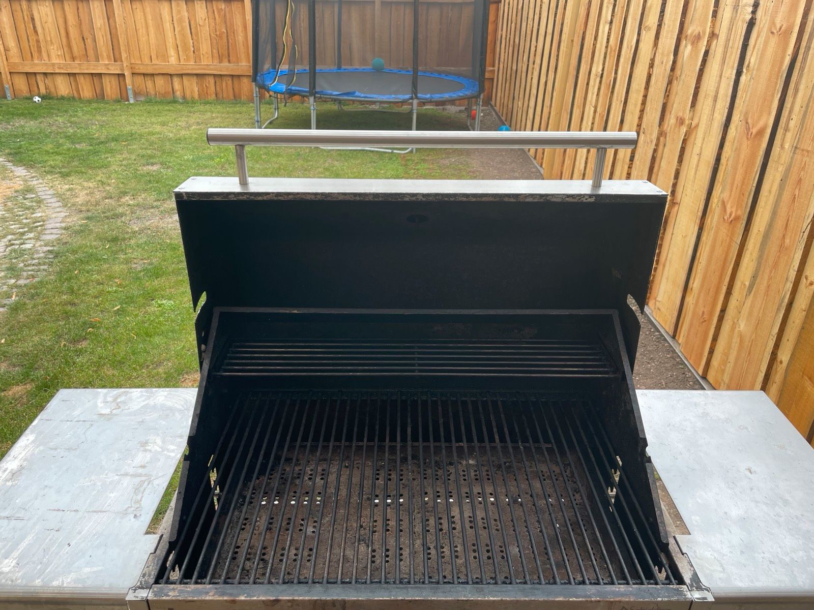 Schickling Premio III Holzkohlegrill Test