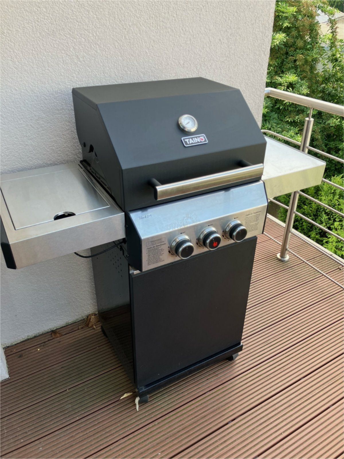 TAINO BLACK 2+1 Gasgrill 2 Brenner mit Seitenkocher