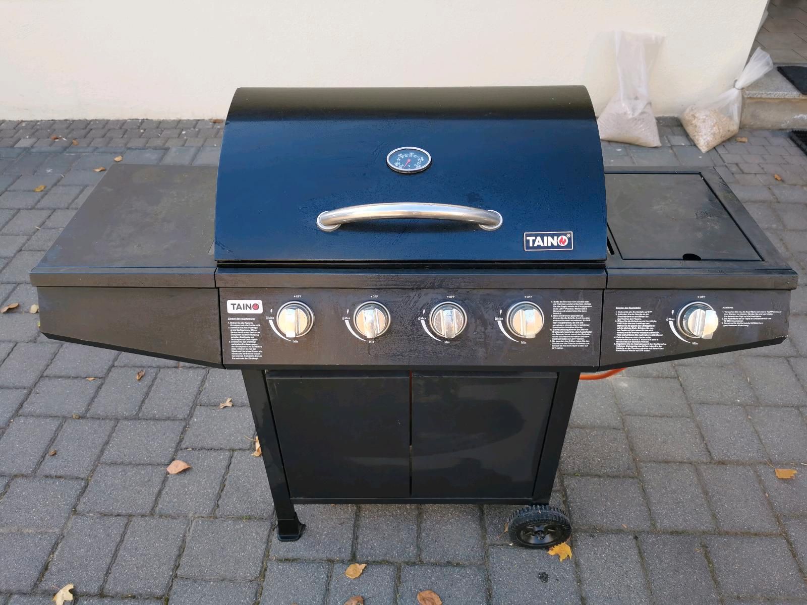 TAINO RED Gasgrill Grillwagen Test