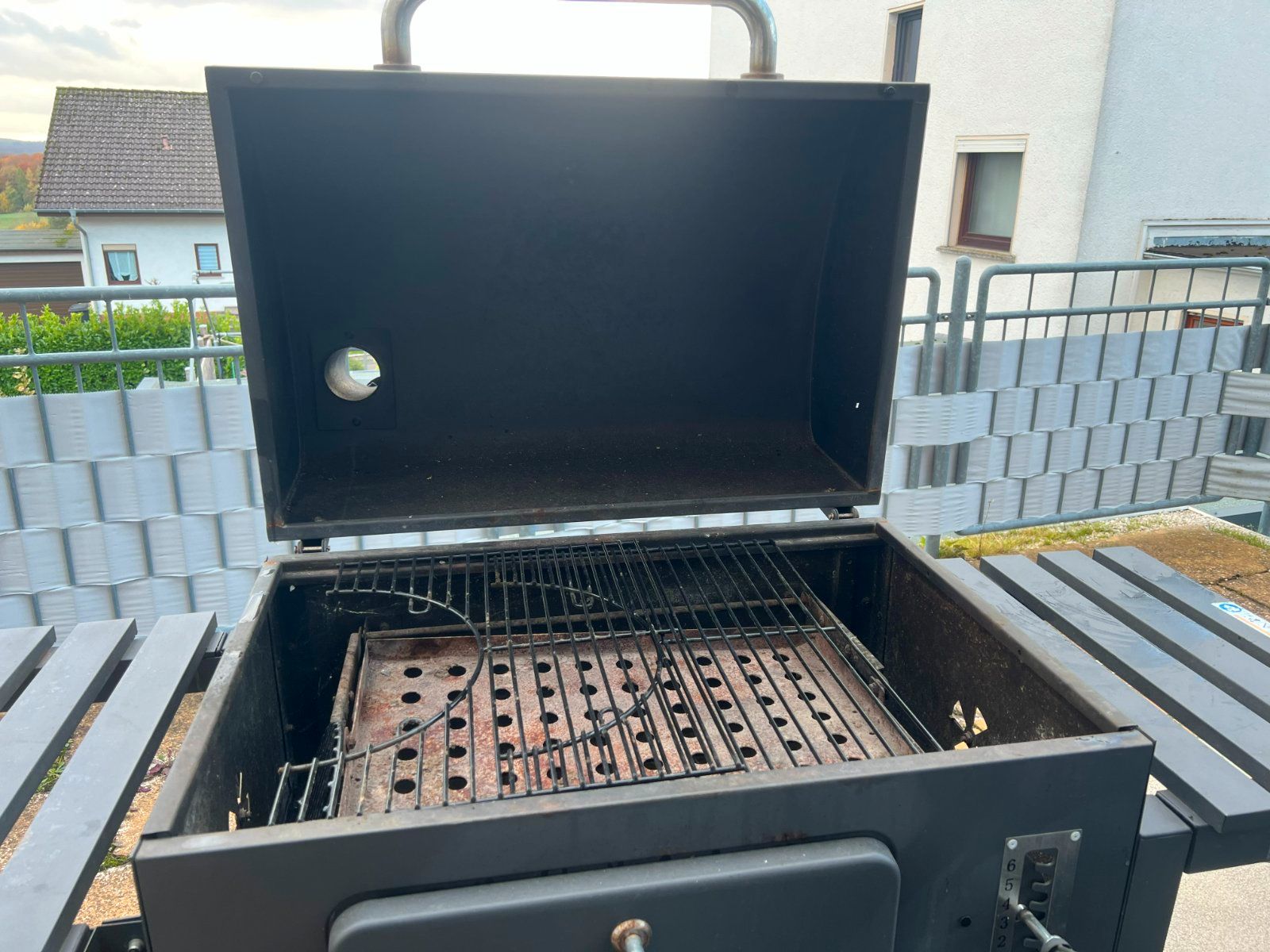 Tepro Toronto XXL Holzkohlegrill Grillwagen Test