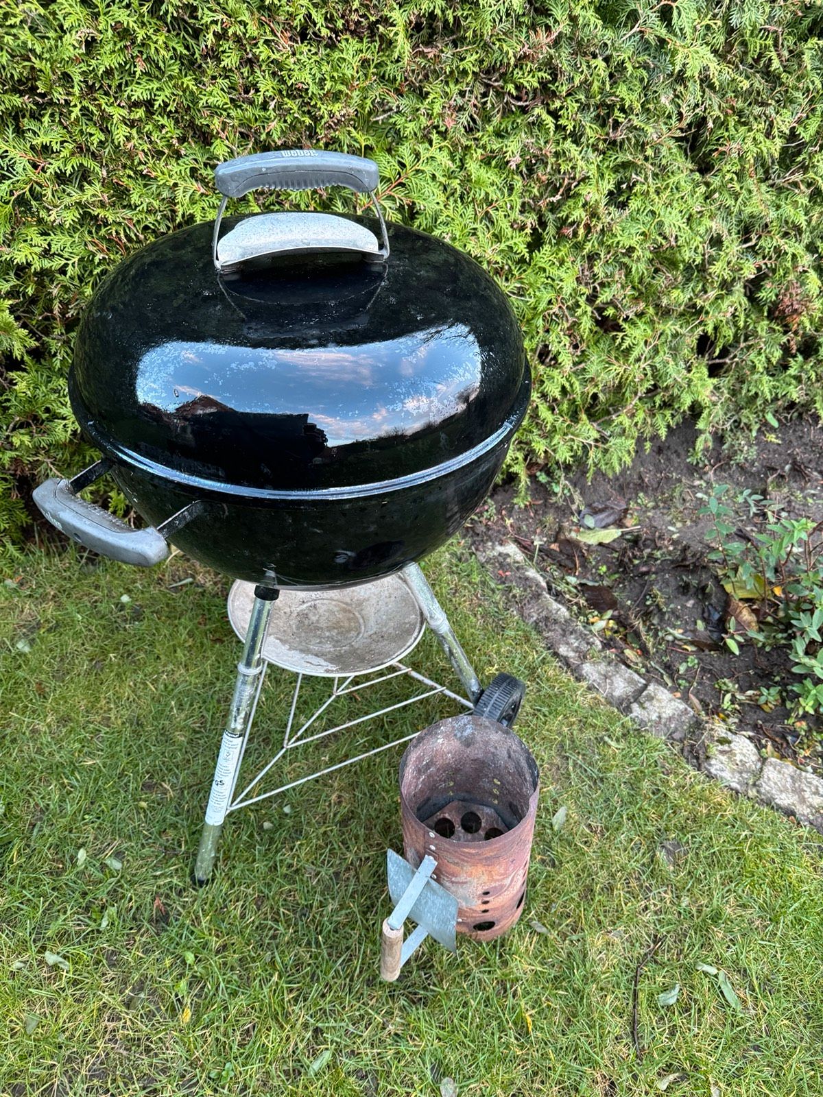 Weber Bar-B-Kettle Holzkohlegrill