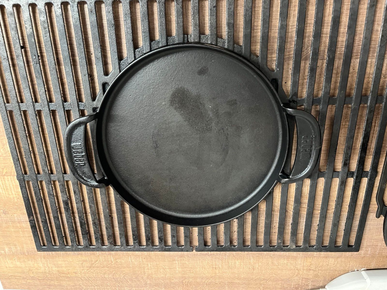 Weber Original Gourmet BBQ System Grillrost 8847 Test