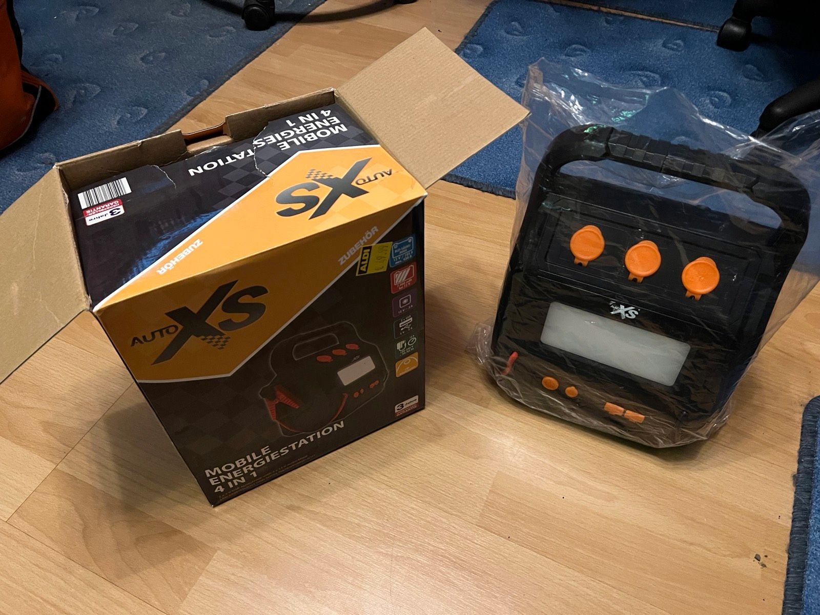 AUTO XS Mobile Energiestation mit Kompressor 12 V