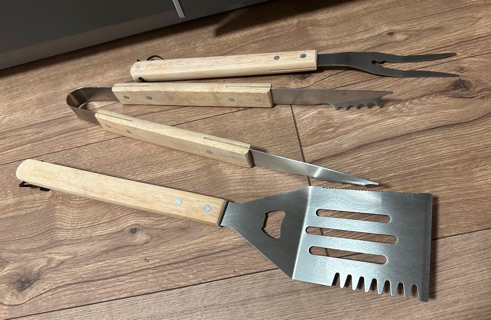 BESTonZON Grillbesteck Grillzubehör Set