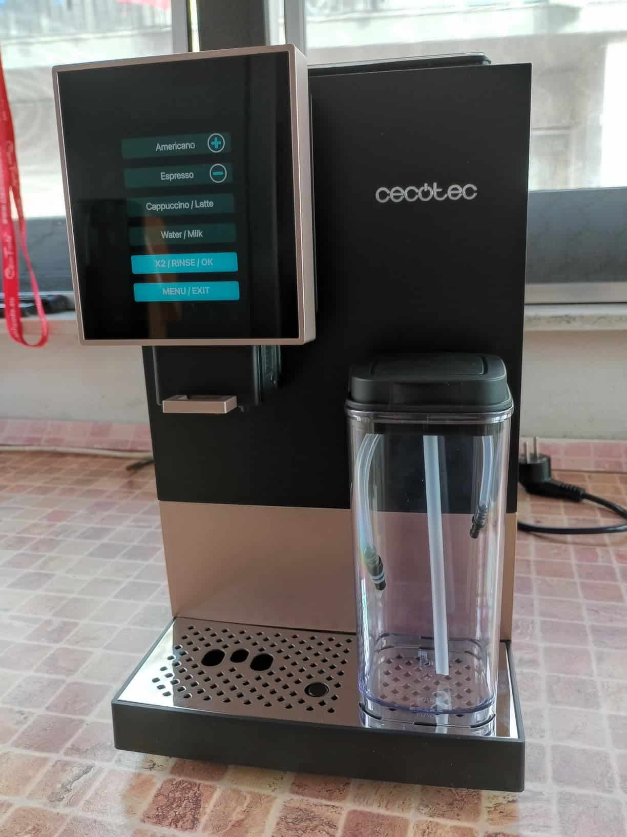 Cecotec Cremmaet Compactccino Vollautomatische Kaffeemaschine