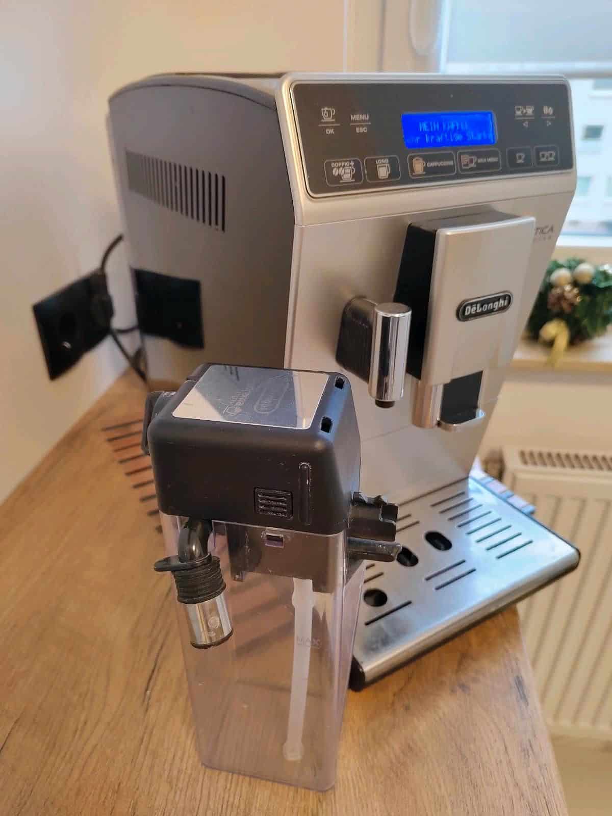 De'Longhi Autentica Cappuccino ETAM 29.660.SB Kaffeevollautomat Test