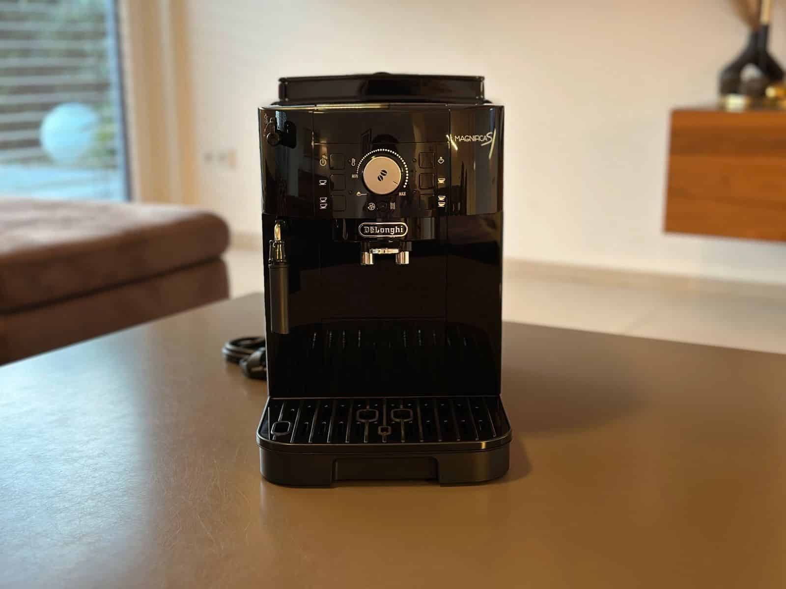 De’Longhi Magnifica S ECAM11.112.B Kaffeevollautomat
