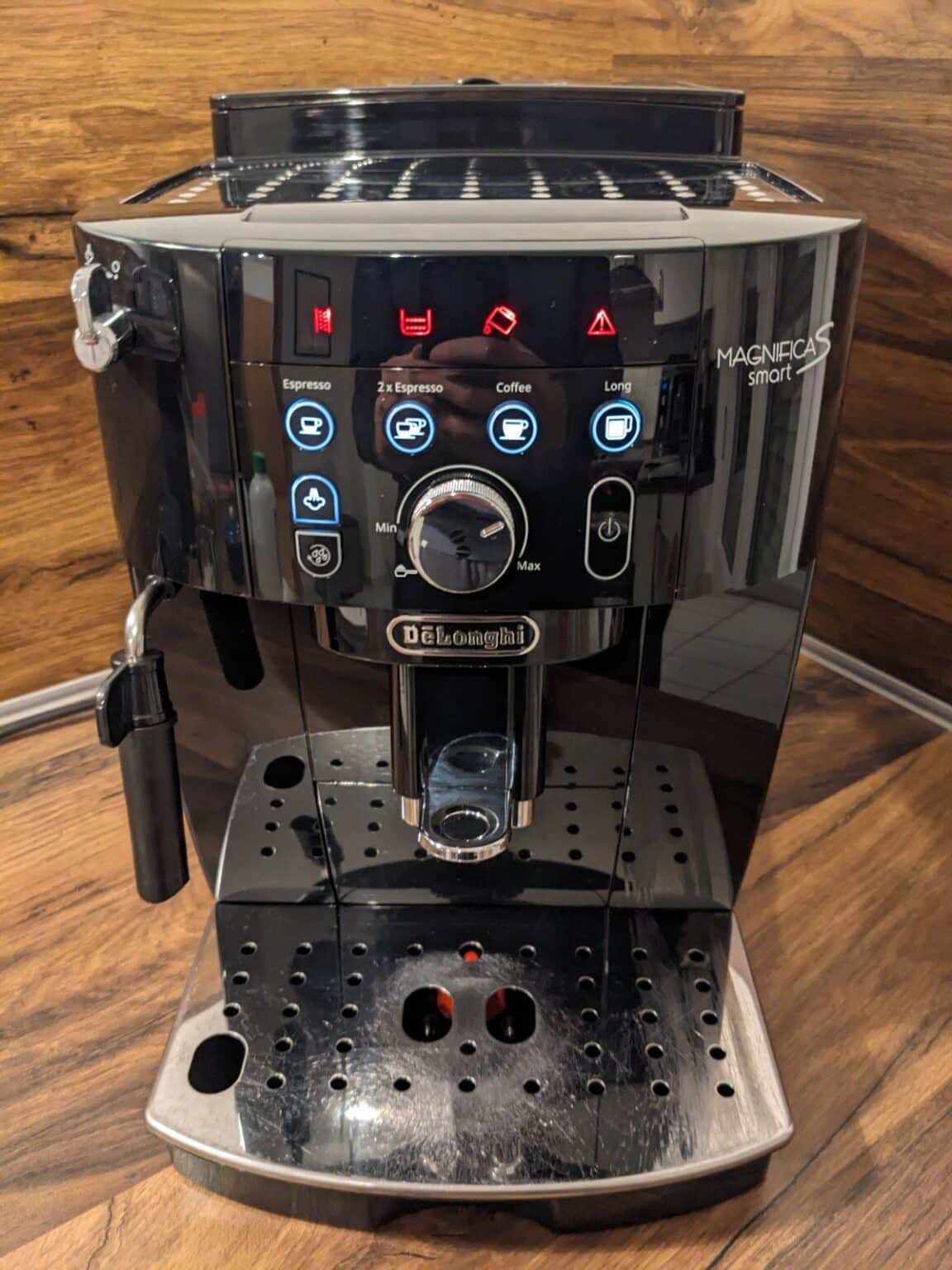 De'Longhi Magnifica S Smart ECAM 230.13.B Kaffeevollautomat - EdelKüche
