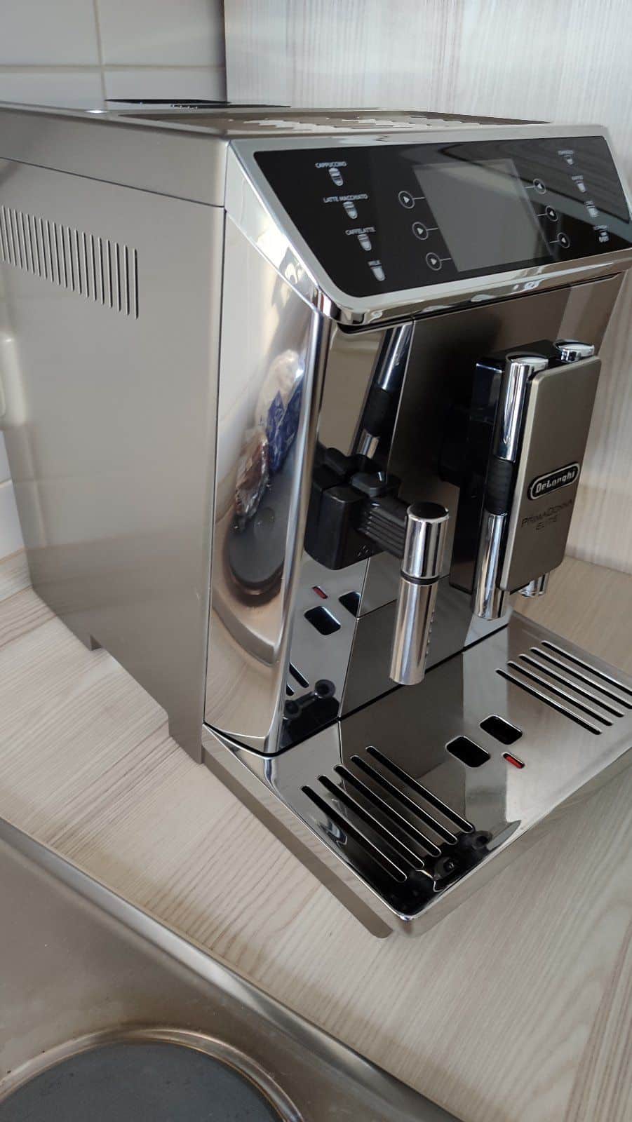 Delonghi Primadonna Elite Ecam 656.55 Ms De'Longhi PrimaDonna Elite ECAM 656.55.MS Kaffeevollautomat - EdelKüche