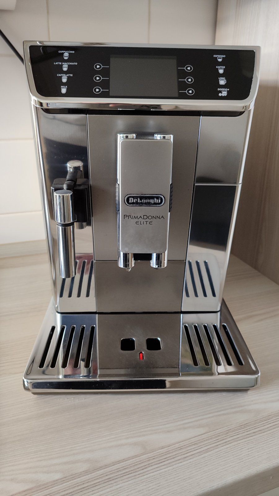 Delonghi Primadonna Elite Ecam 656.55 Ms De'Longhi PrimaDonna Elite ECAM 656.55.MS Kaffeevollautomat - EdelKüche