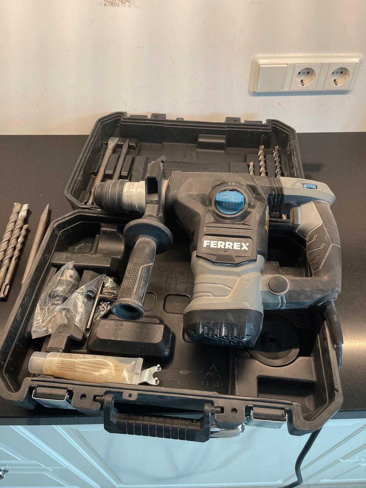 FERREX Bohrhammer FPB 1600 Test