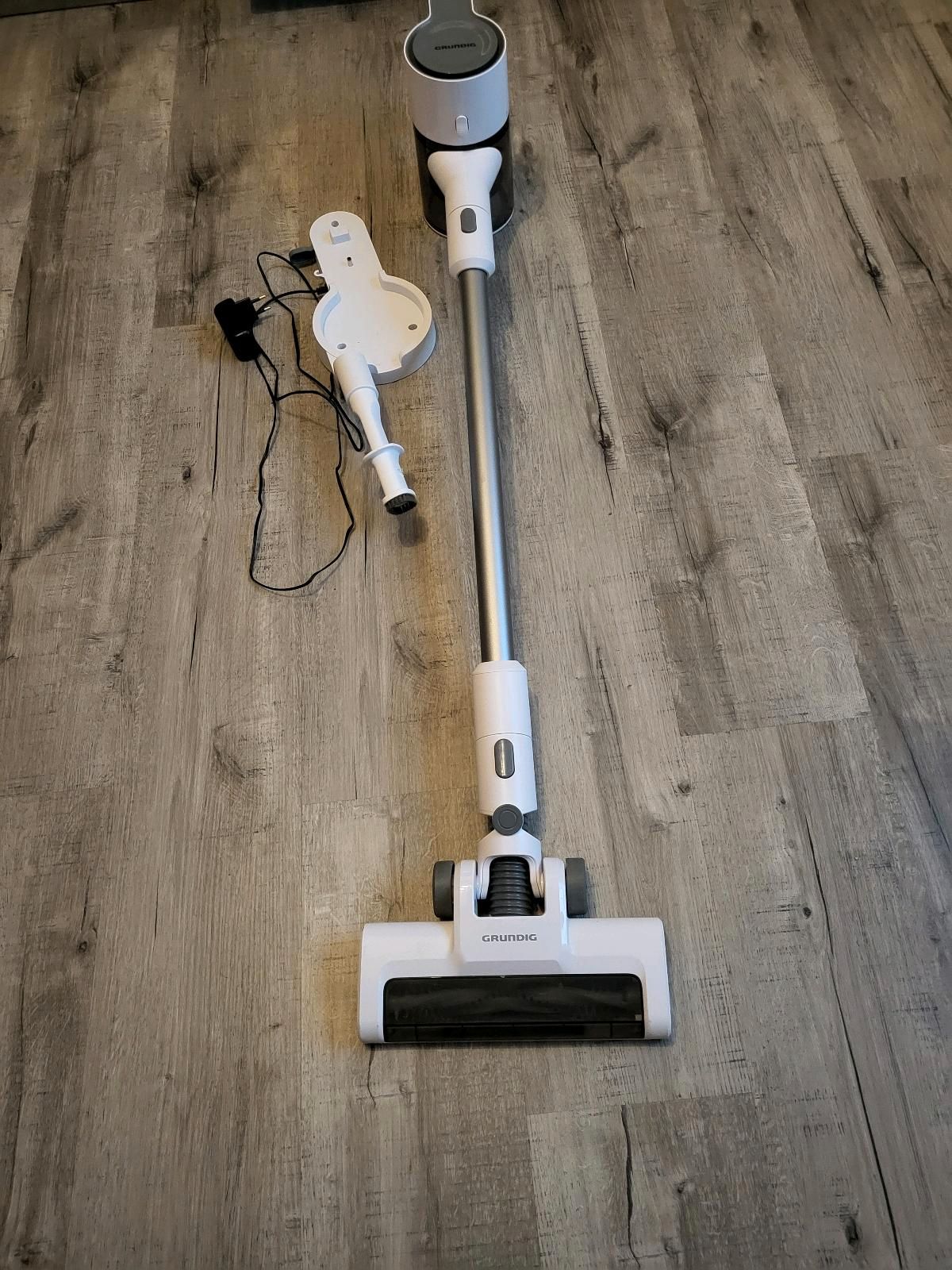 GRUNDIG 2-in-1-Akku-Stielstaubsauger »VCP 3330 L« Test
