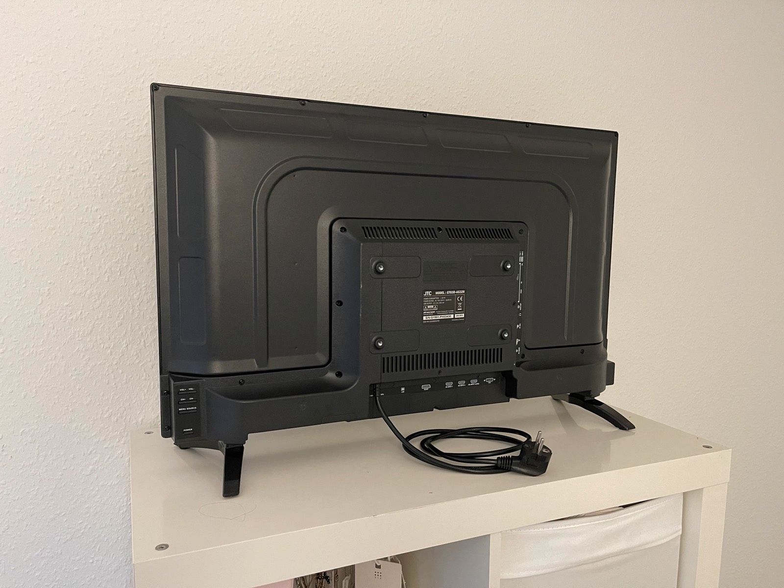 JTC LED-Smart-TV »S32H33250MK« Anschlüsse