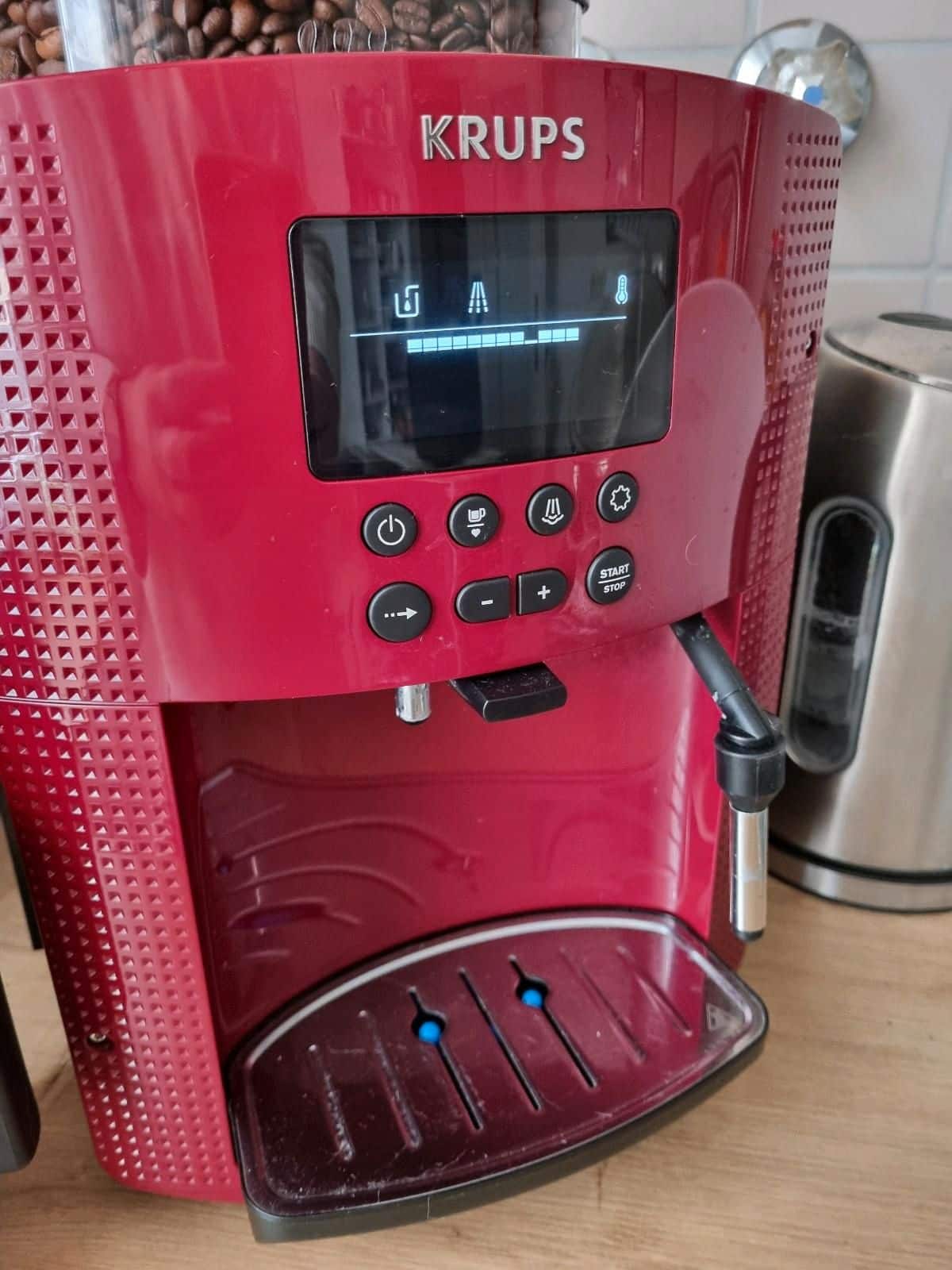 Krups Kaffeemaschine Wasser Läuft Unten Raus Krups EA816570 Kaffeemaschinen - EdelKüche