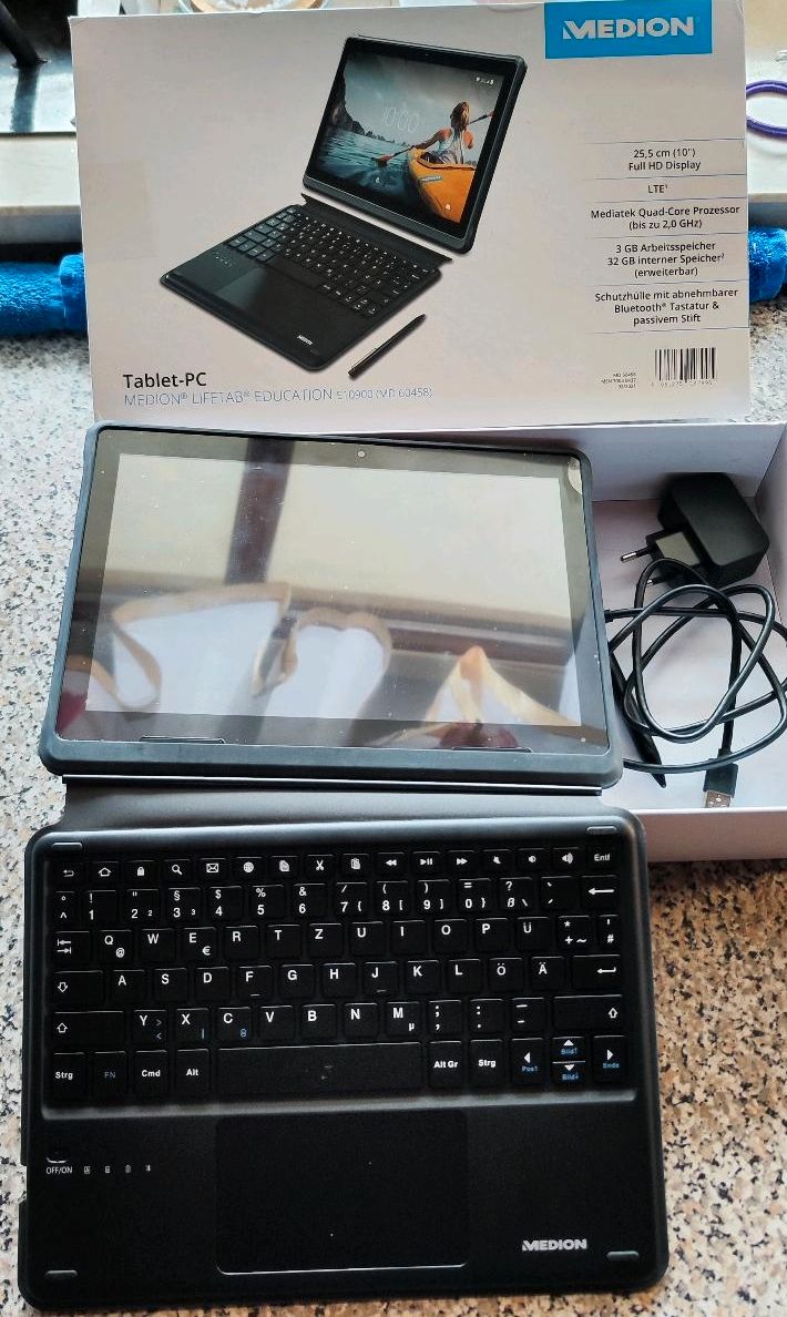 MEDION 10 Zoll Tablet E10900 Test