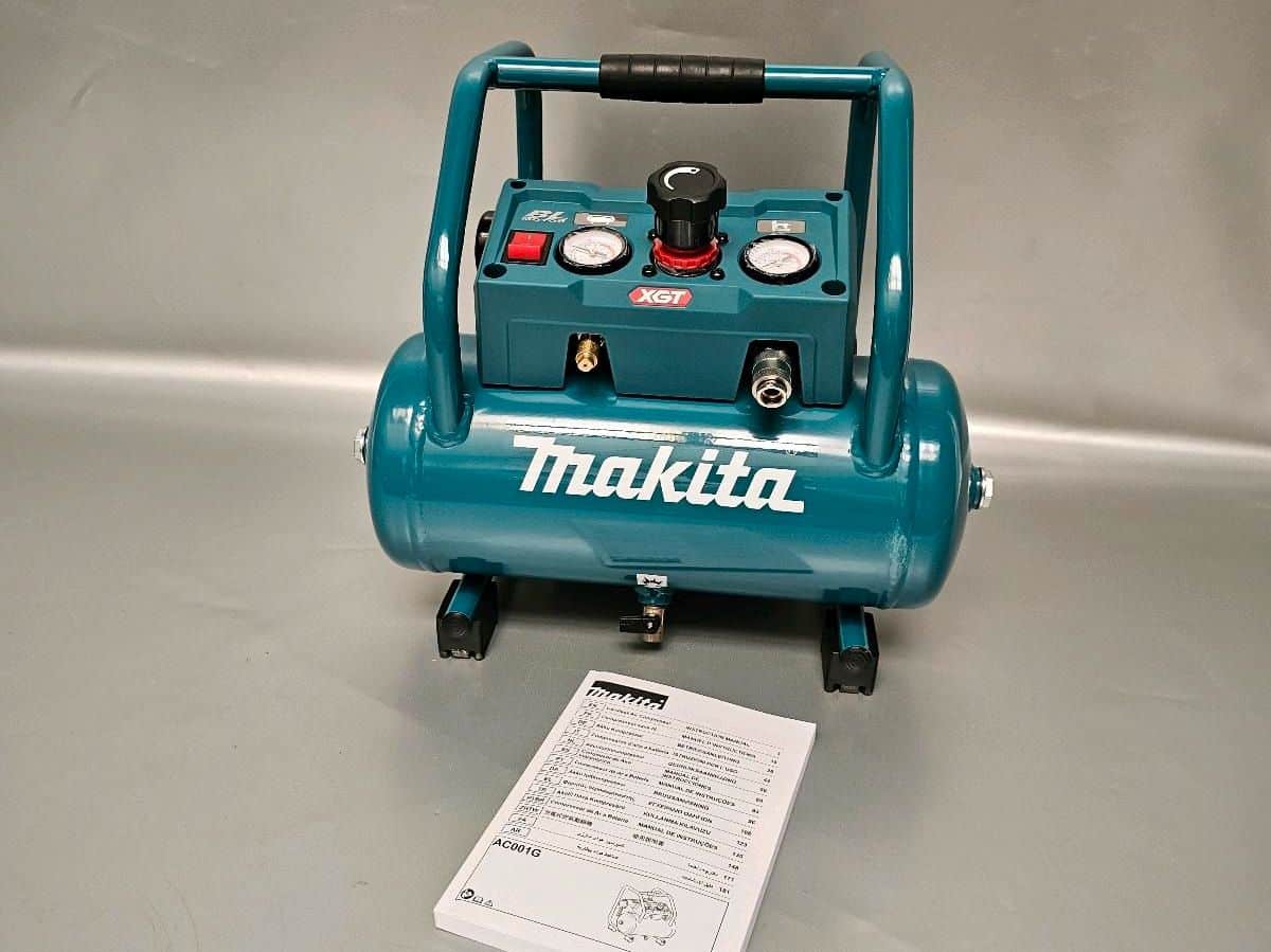 Makita AC001GZ Akku-Kompressor