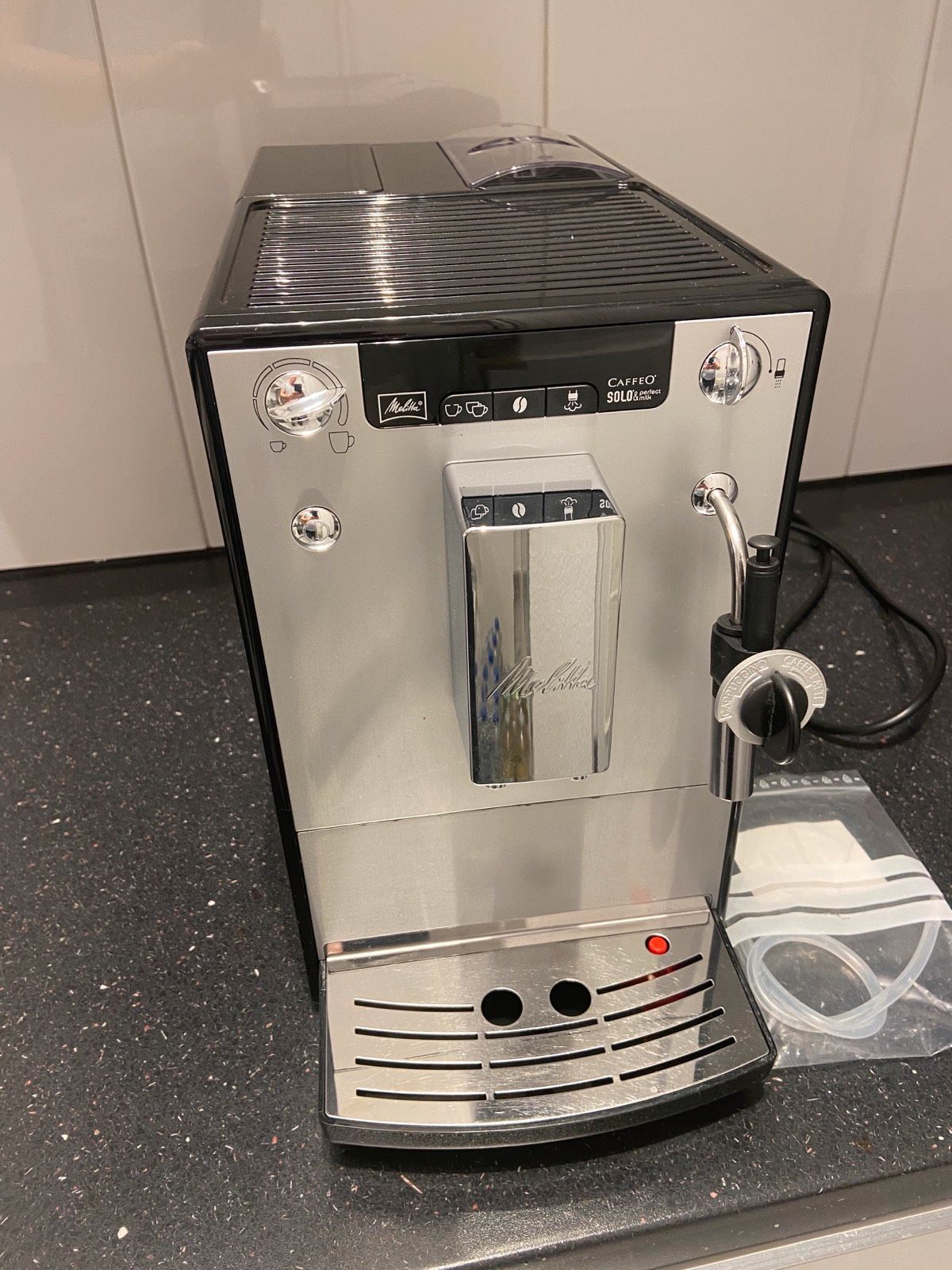 Melitta Kaffeevollautomat »EspressoLinePerfectMilk E957-213« EdelKüche 