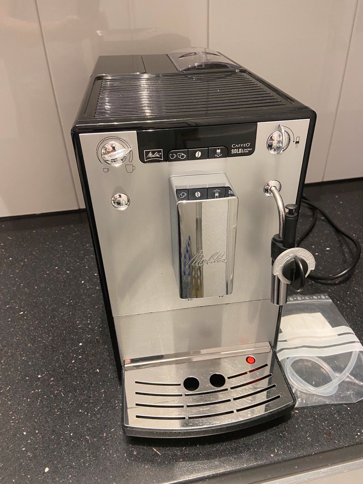 Melitta Kaffeevollautomat »EspressoLinePerfectMilk E957-213«