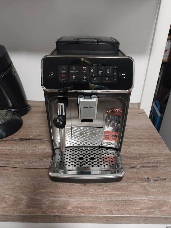 Philips 3300 Series EP3326:90 Espressomaschine