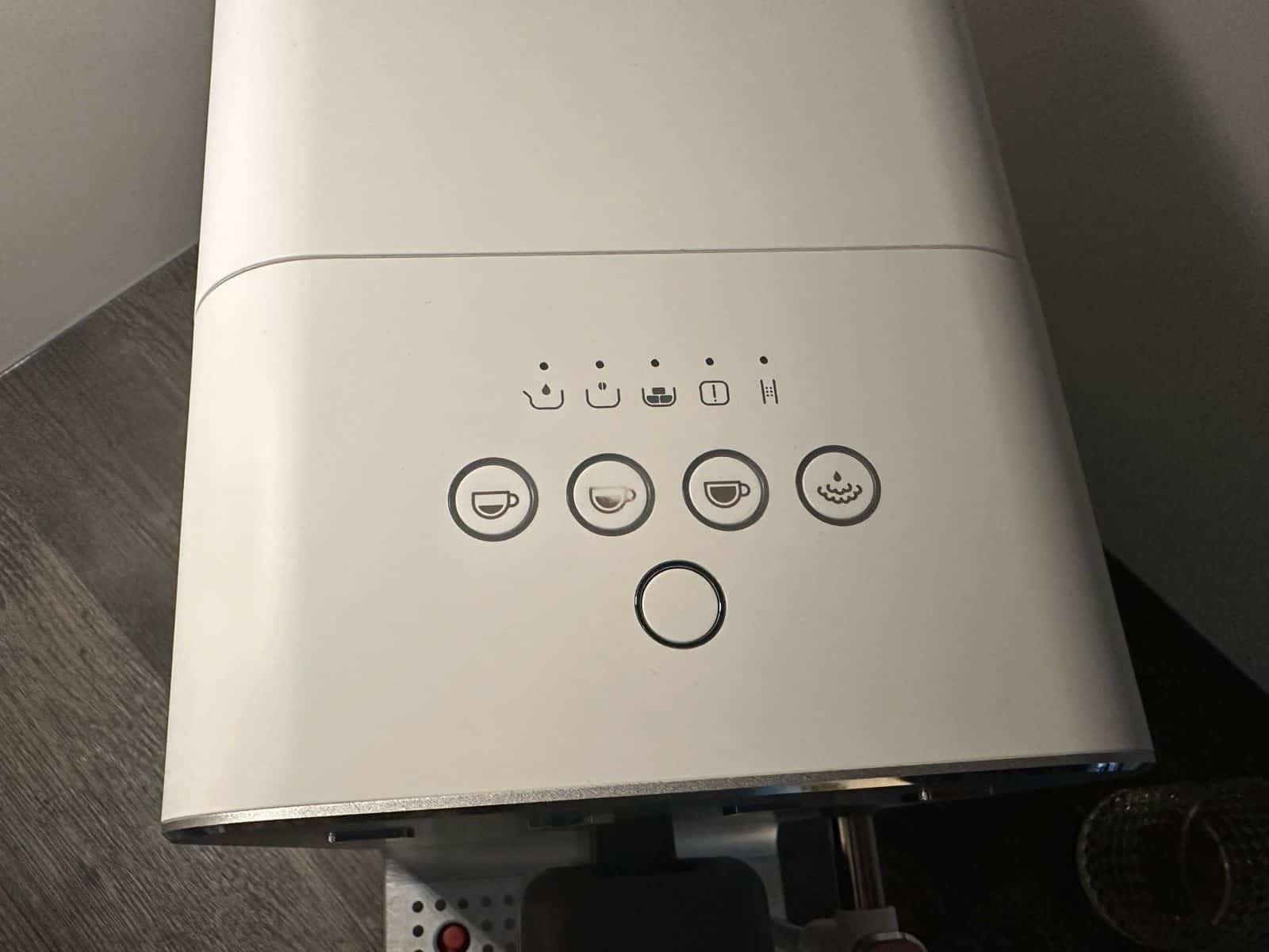 SMEG BCC13BLMEU Automatische Kaffeemaschine Test