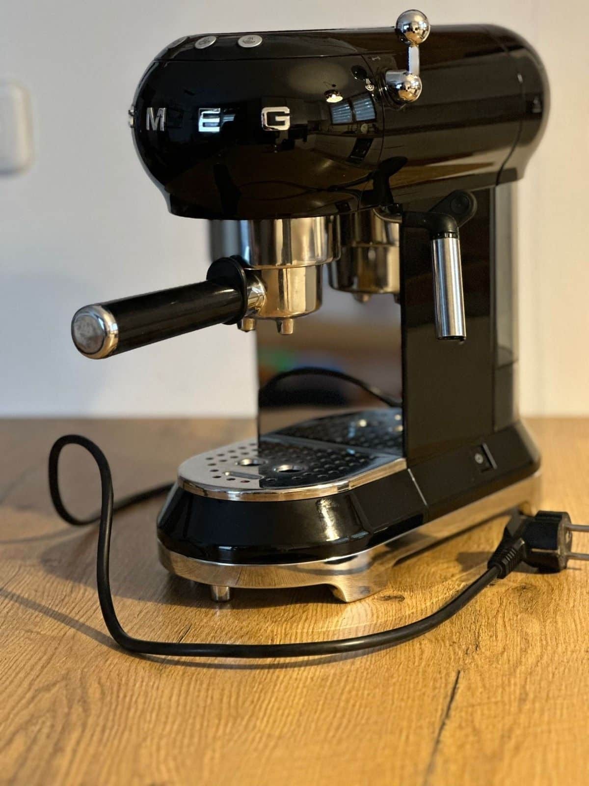 SMEG ECF02BLEU Espresso-Kaffeemaschine - EdelKüche
