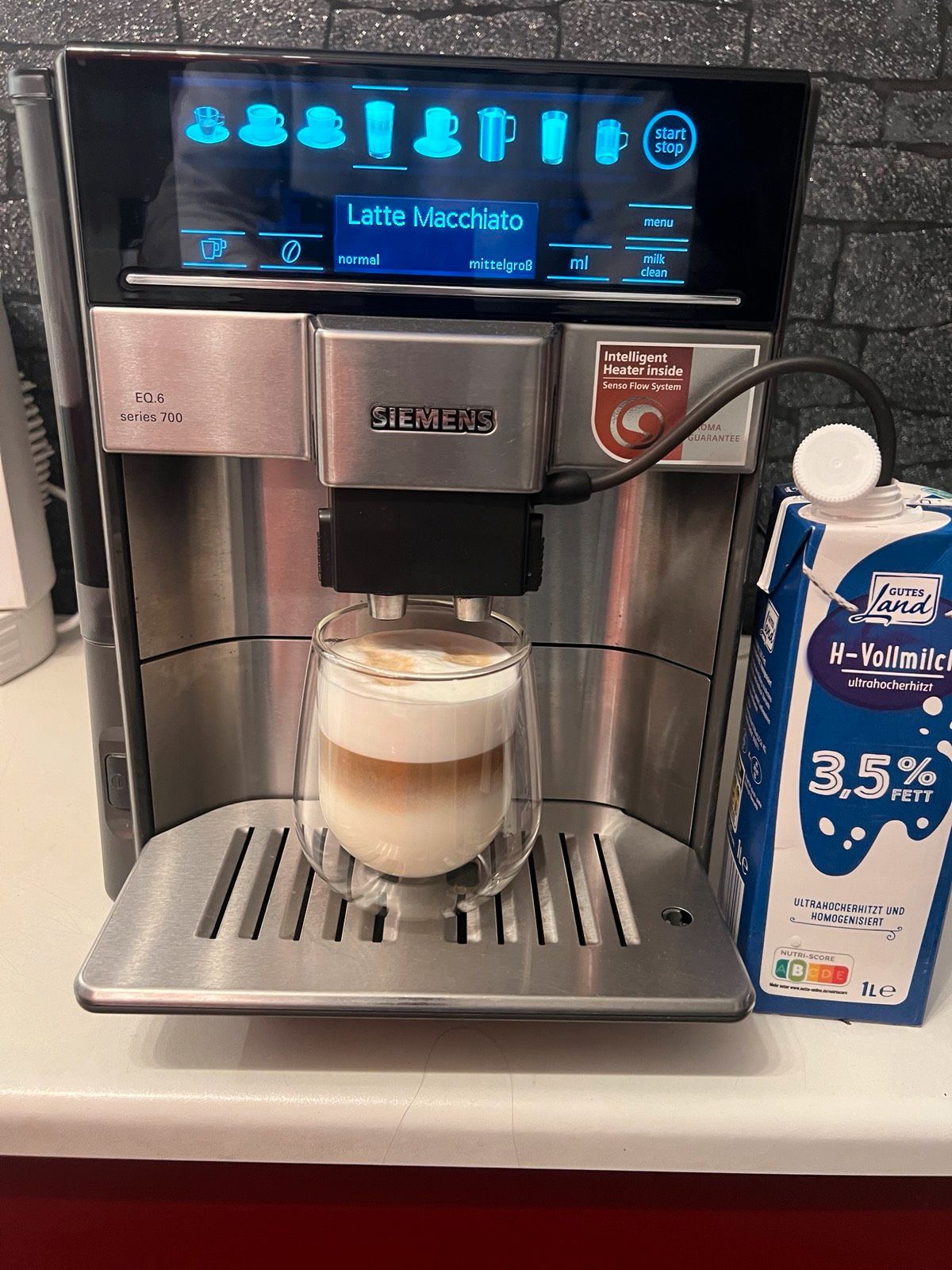 Siemens Kaffeevollautomat EQ.6 plus s700 TE657503DE