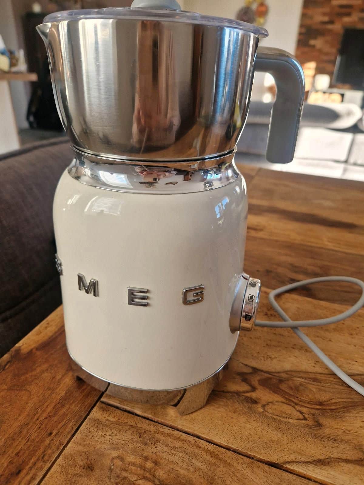Smeg MFF11BLEU Milchaufschäumer 50's Style