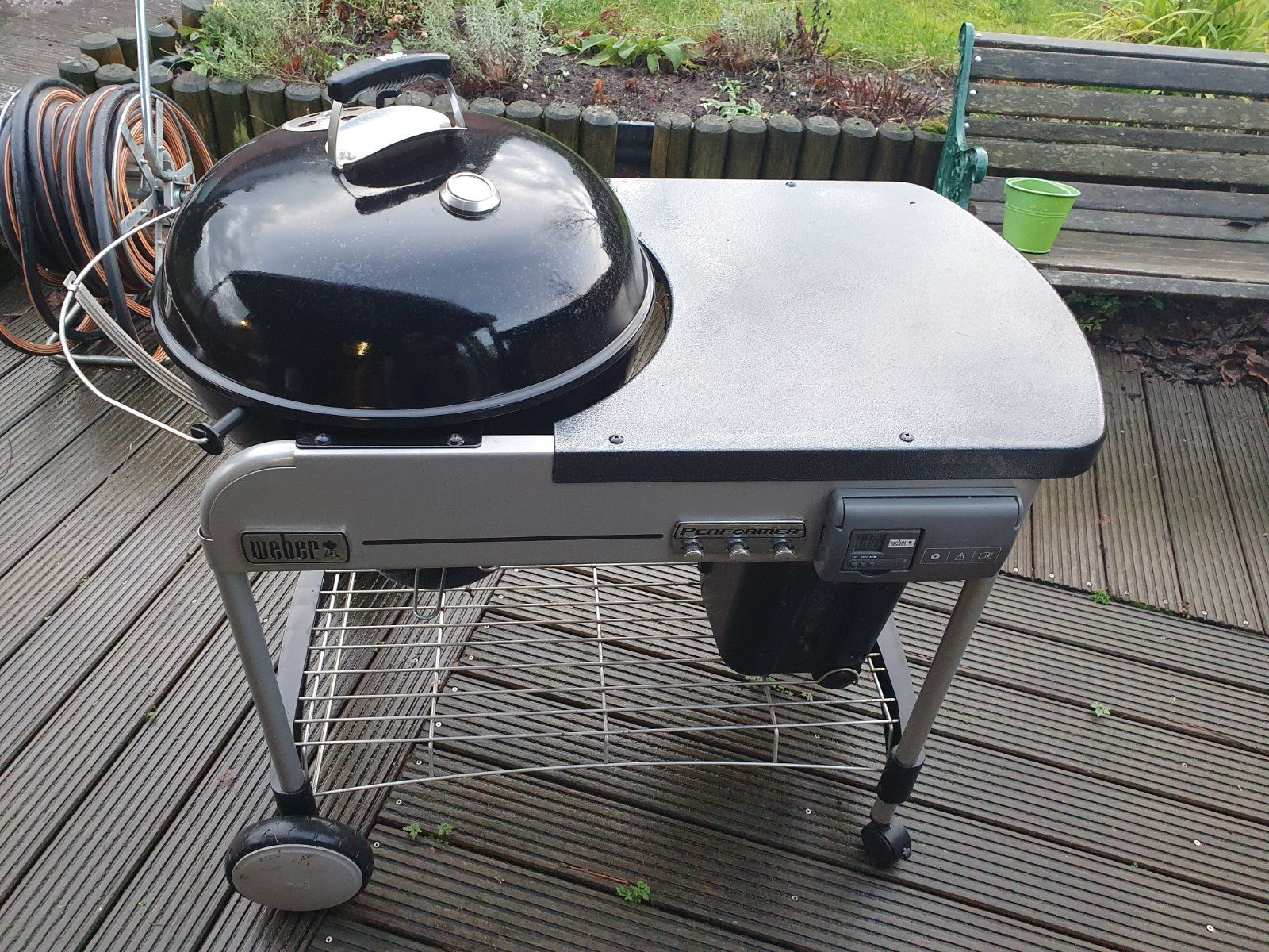 Weber Performer Deluxe GBS Grill