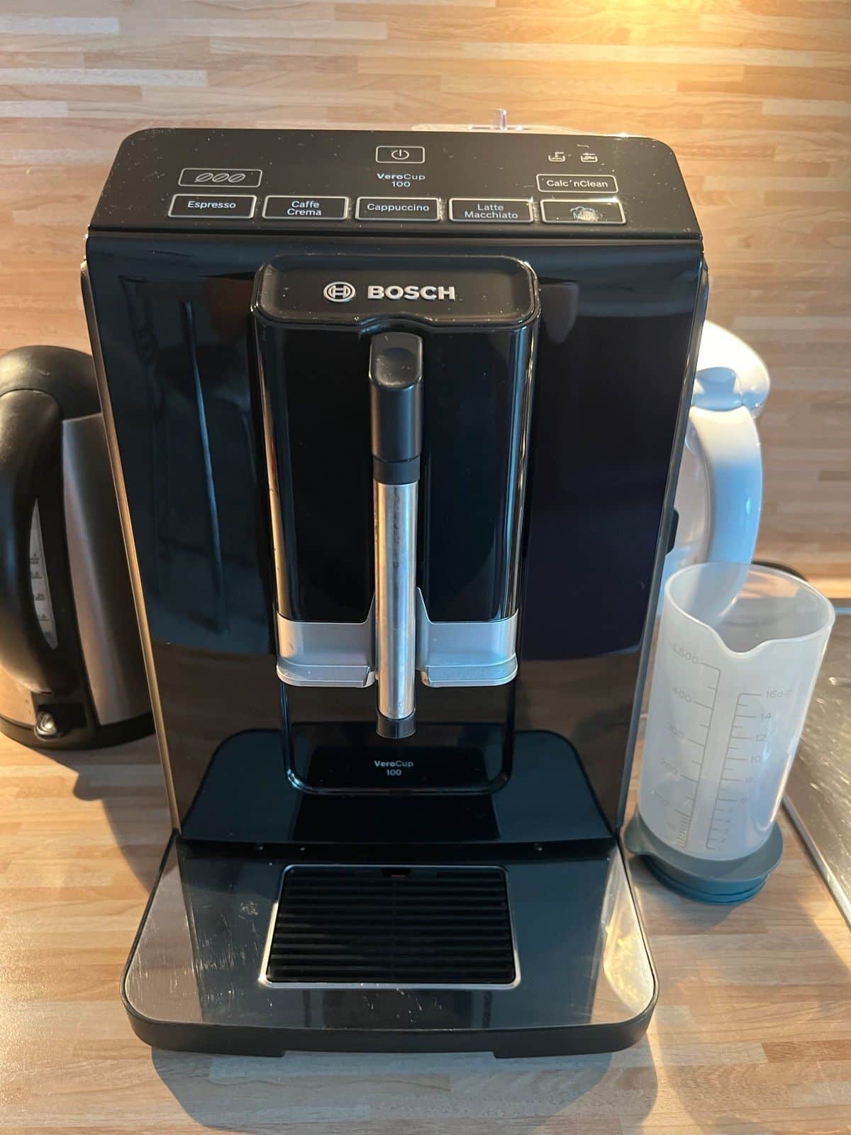 BOSCH Kaffeevollautomat »VeroCup TIE20109«