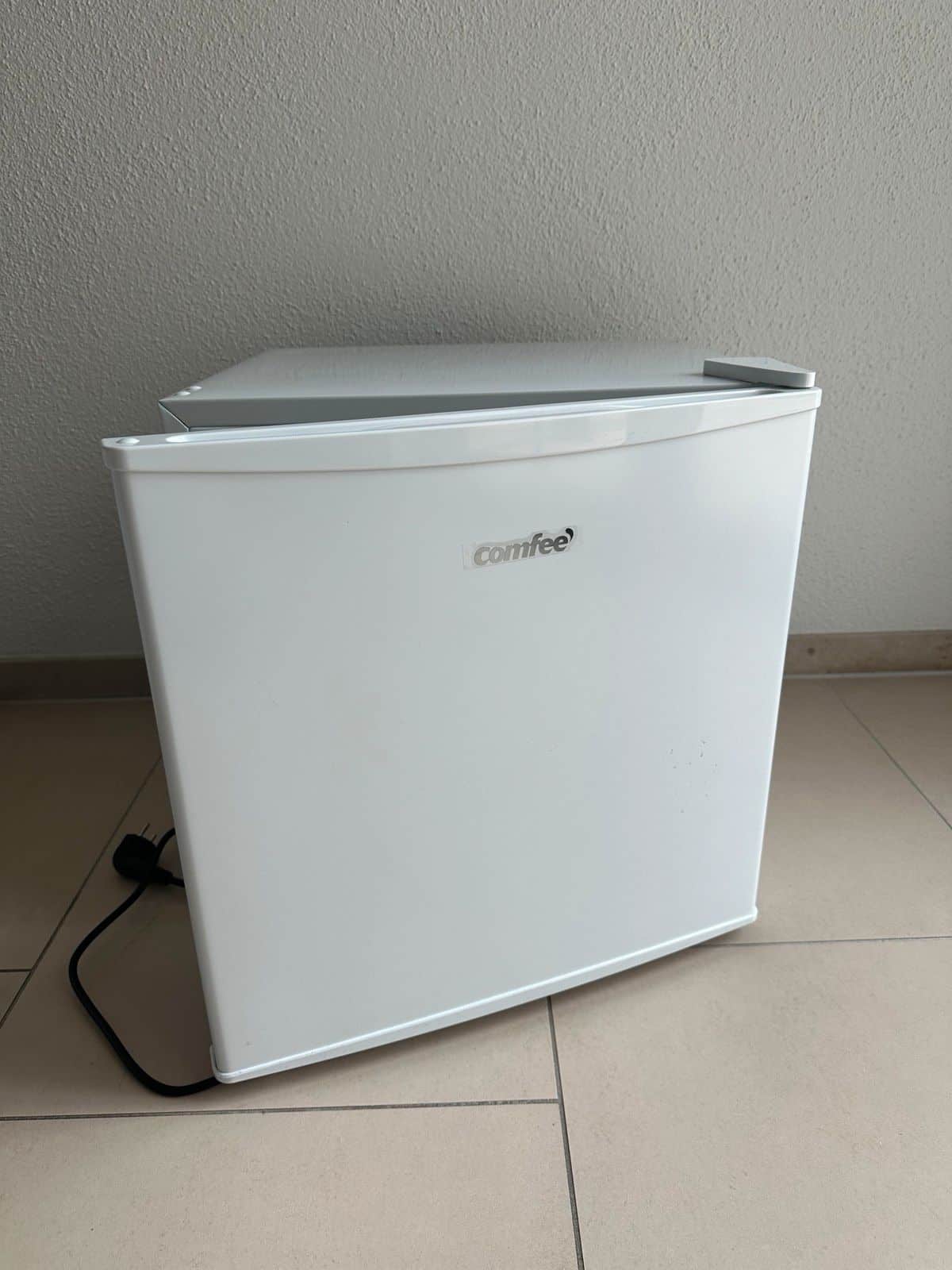 Comfee Mini-Kühlschrank »RCD76«