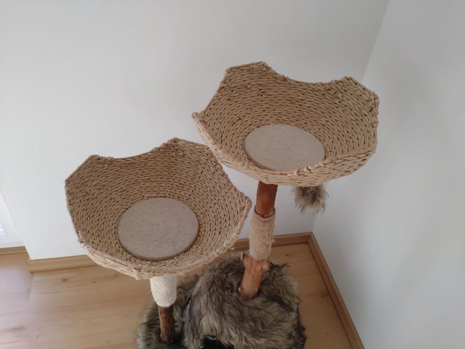 DOBAR Katzenkratzbaum Qualität