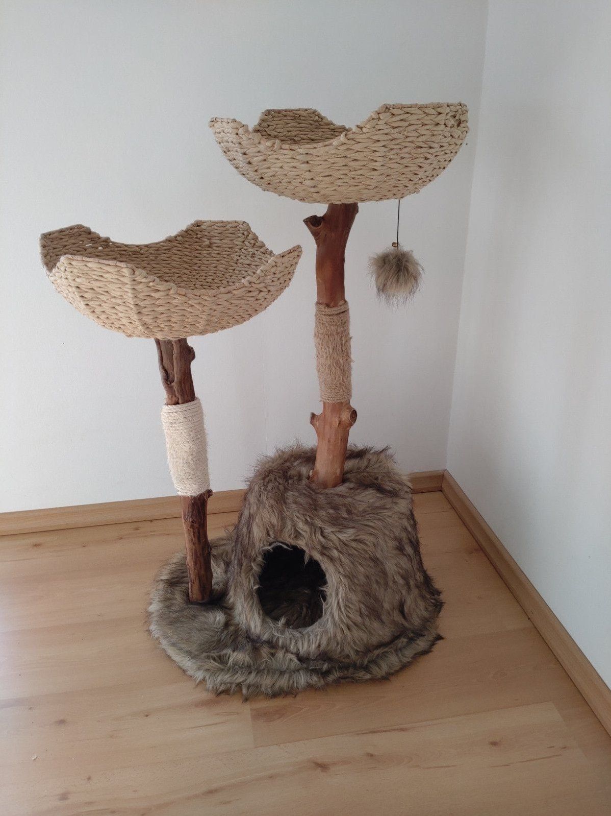 DOBAR Katzenkratzbaum