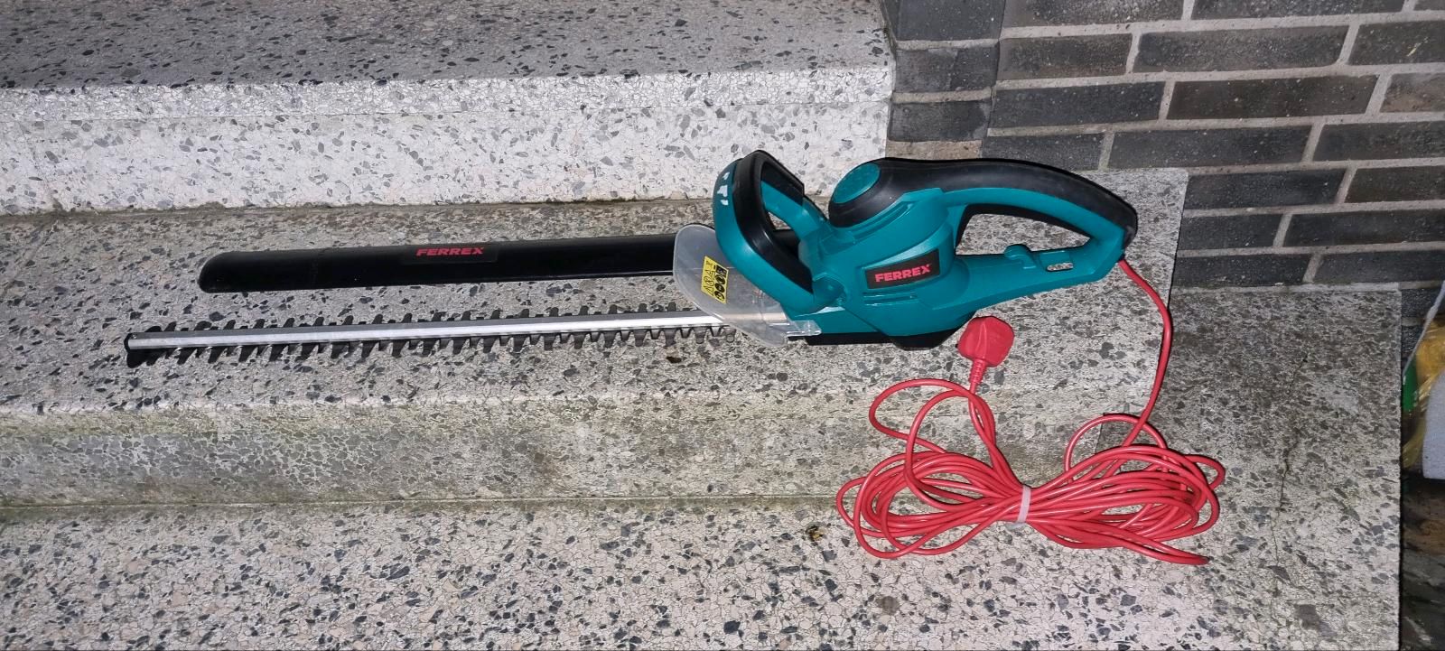 FERREX Elektrische Heckenschere