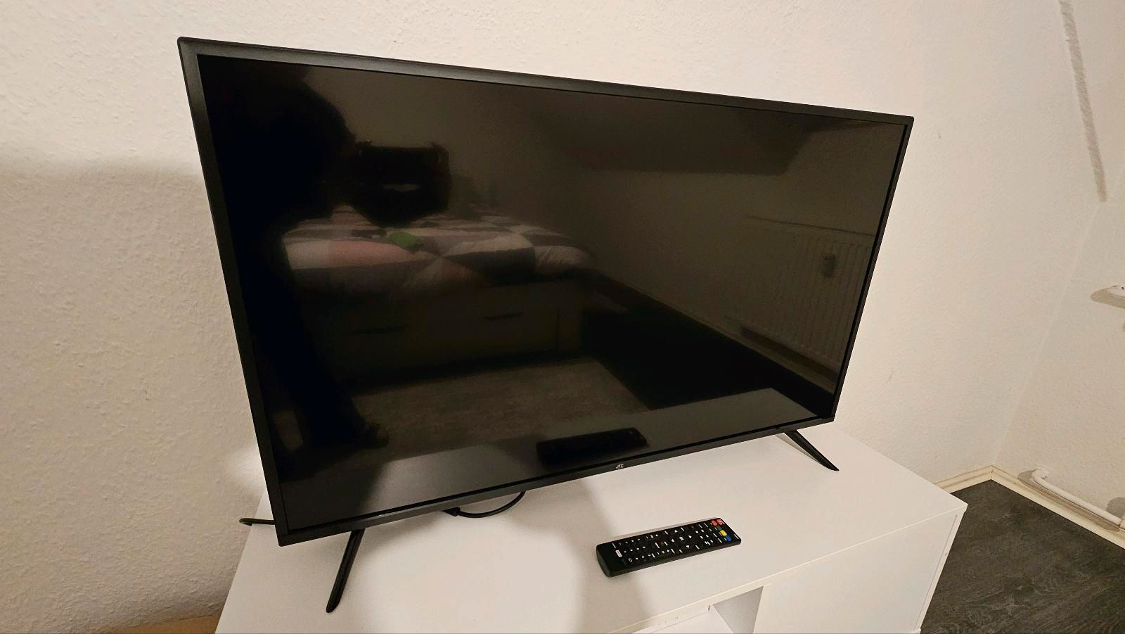 JTC UHD-Smart-TV »S43U44300MK«