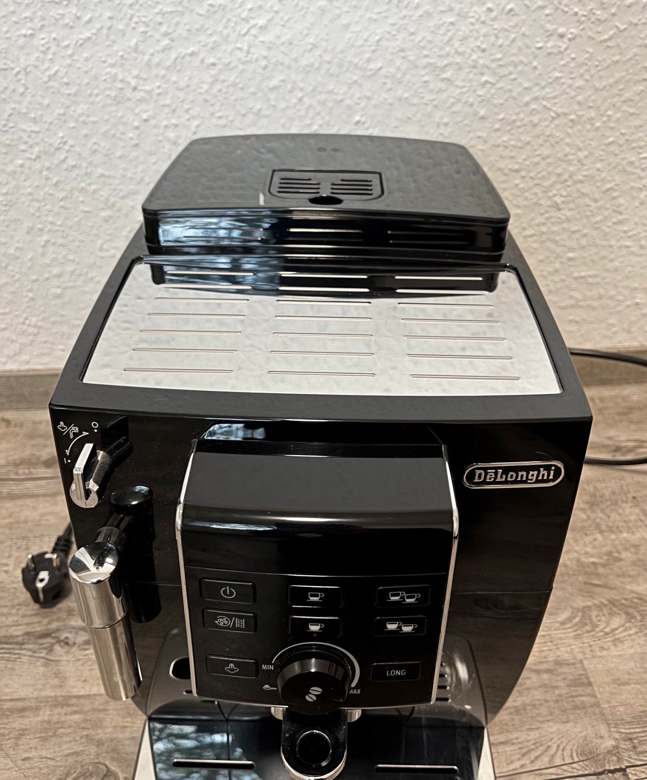 Delonghi Kaffeevollautomat »ECAM13.123.B« Test