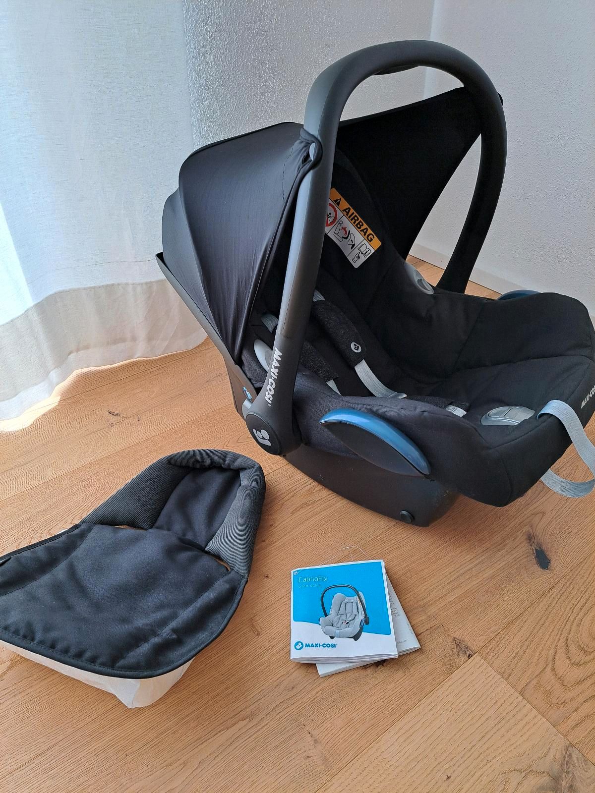 MAXI-COSI Babyschale CabrioFix R44