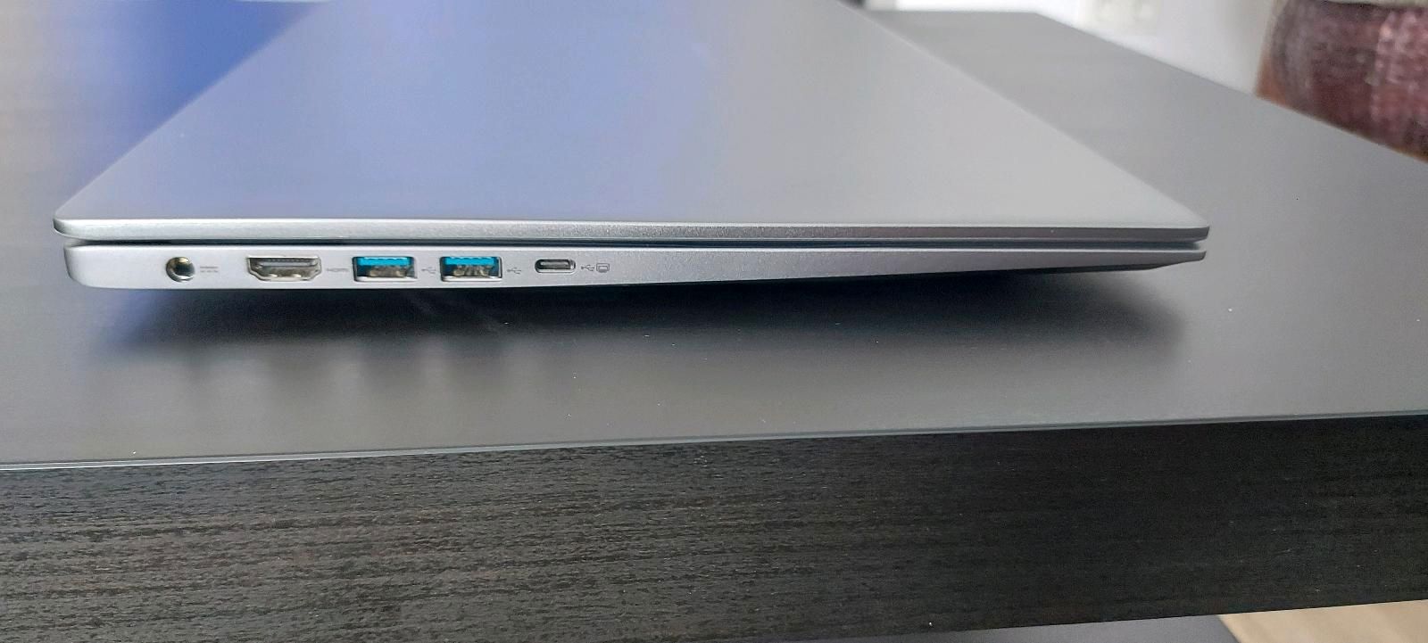 MEDION S17413 Laptop Anschlüsse